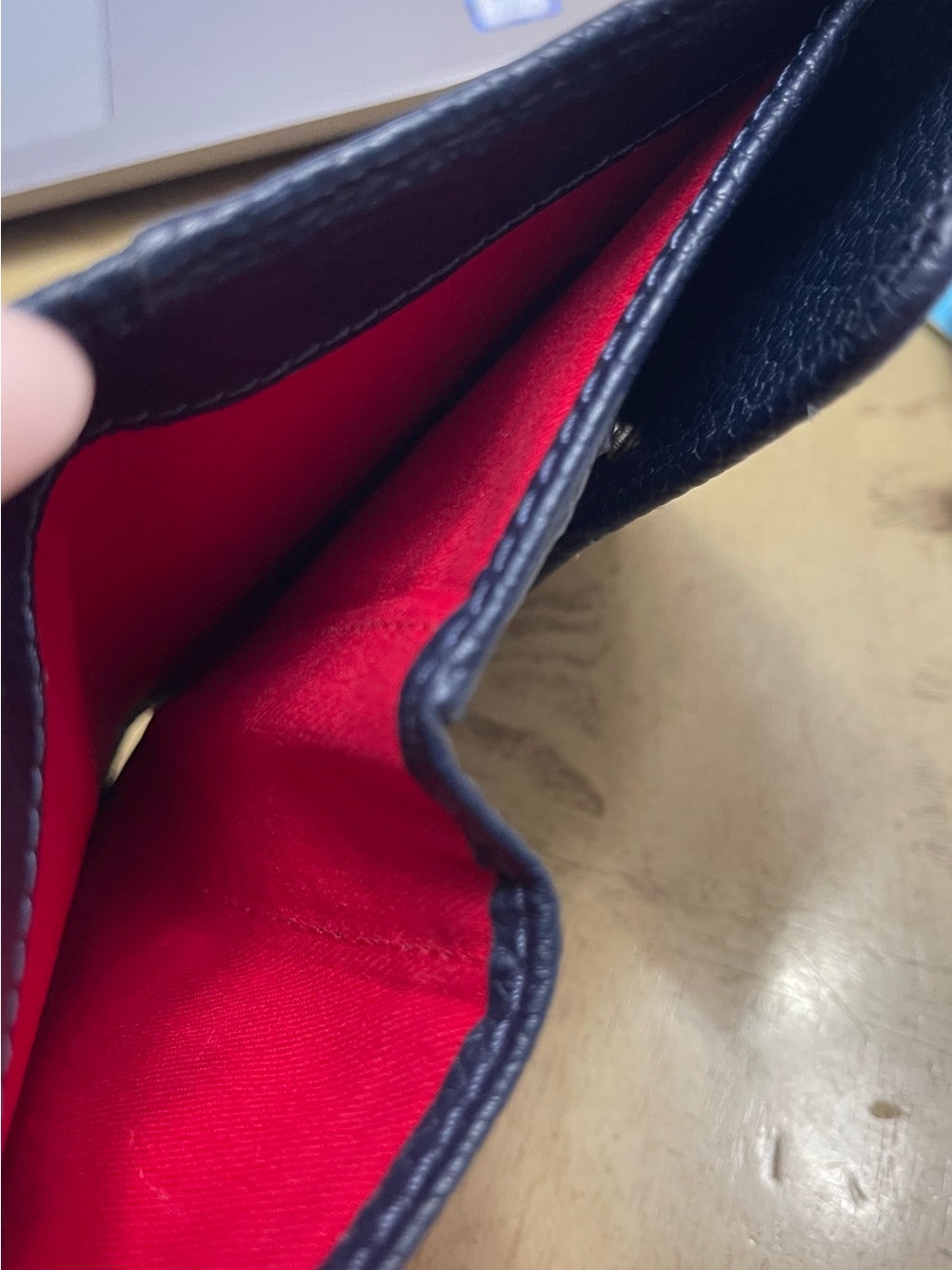 Dooney & Bourke Navy Pebbled Leather Wallet with Tan Trim and Red Interior. - Picture 9 of 10